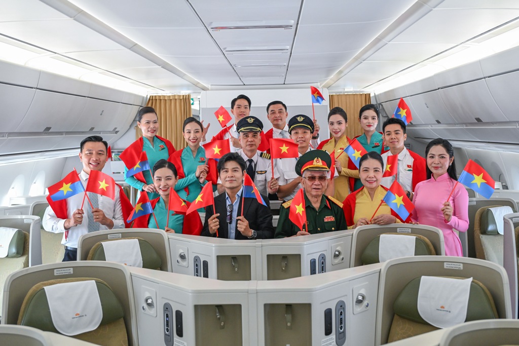 Chuyến bay đặc biệt dịp 30 /4 của Vietnam Airlines